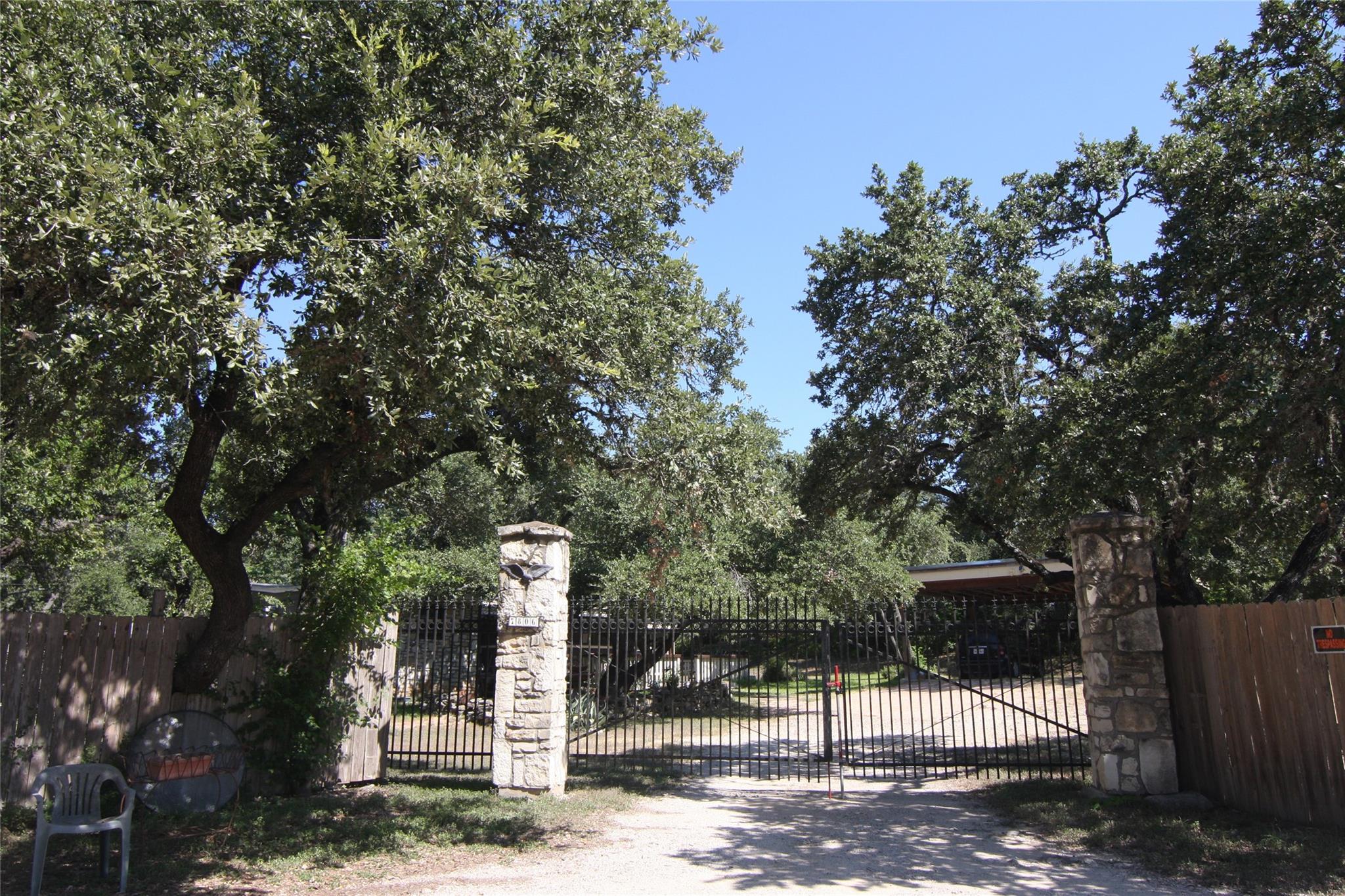 7806 & 7804 Indian Ridge Dr