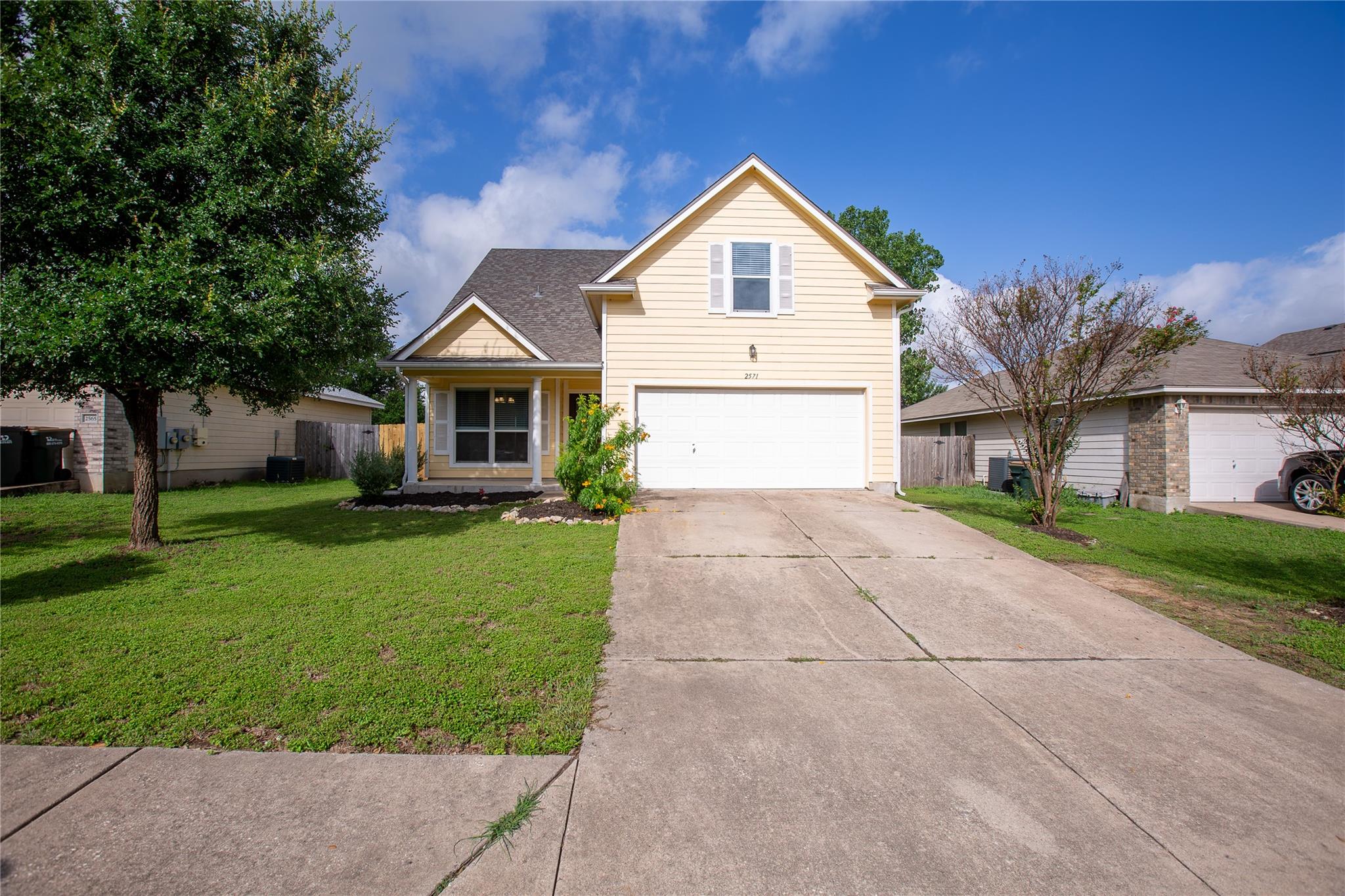 2571 Georgian Dr