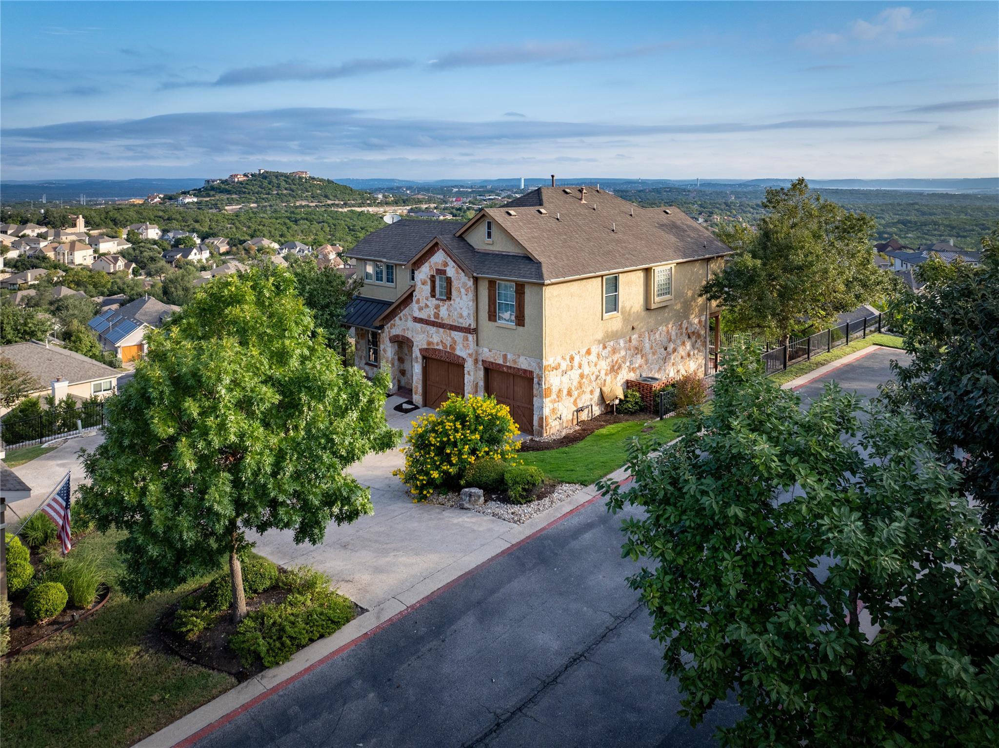 16 Mountain Terrace Cv