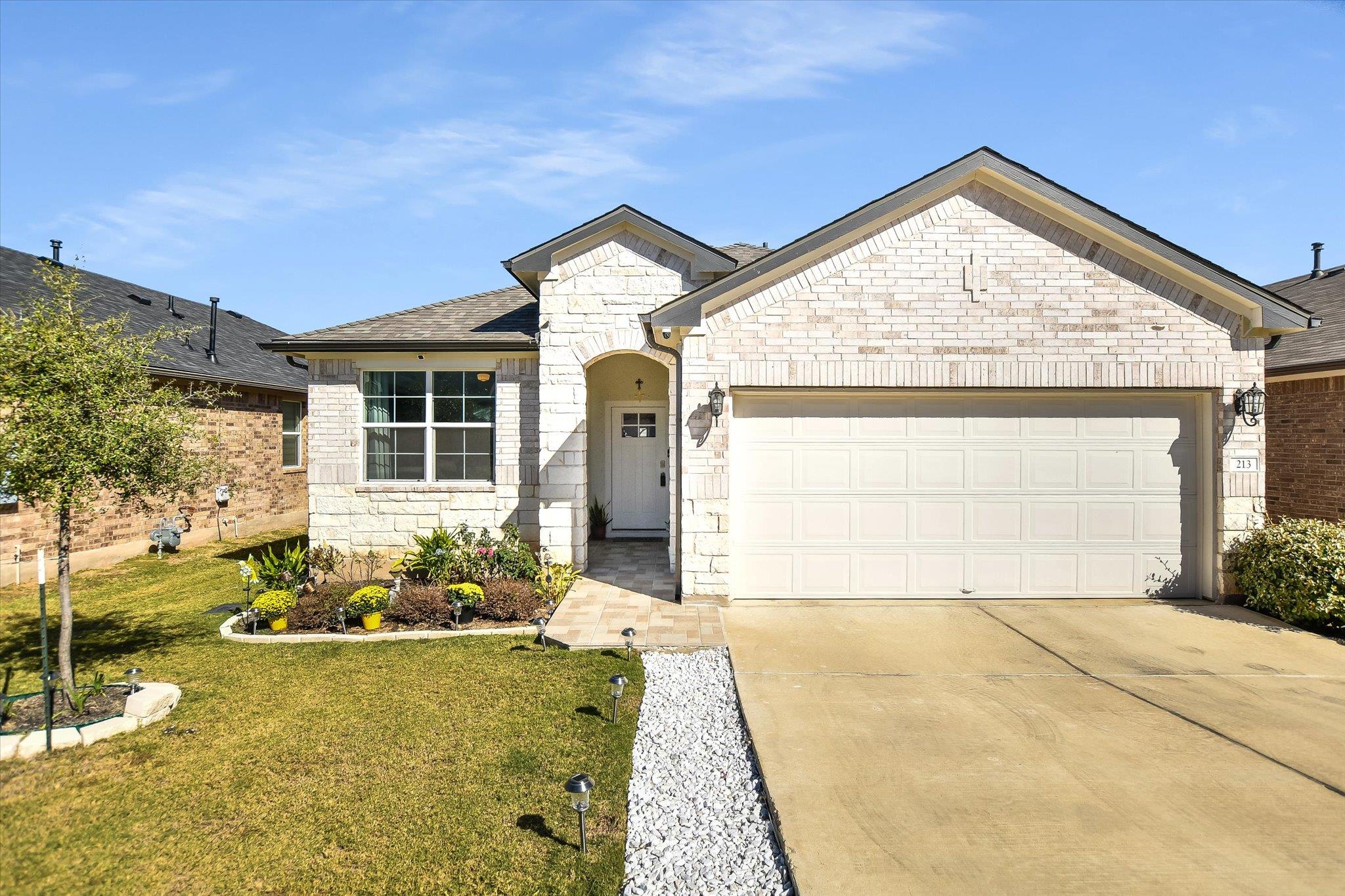 213 Brooklyn Dr