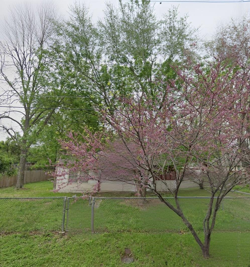 105 Walnut Dr