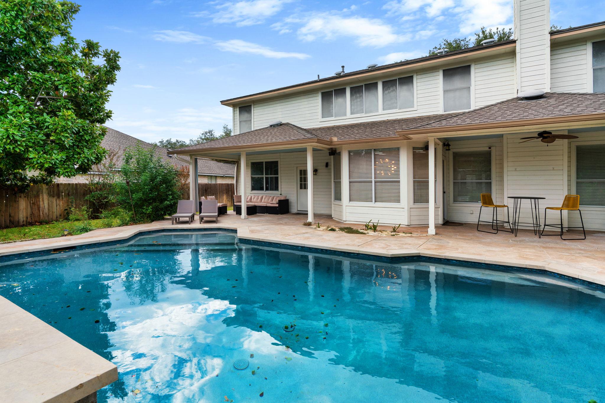 807 Clarence Bohls Ln