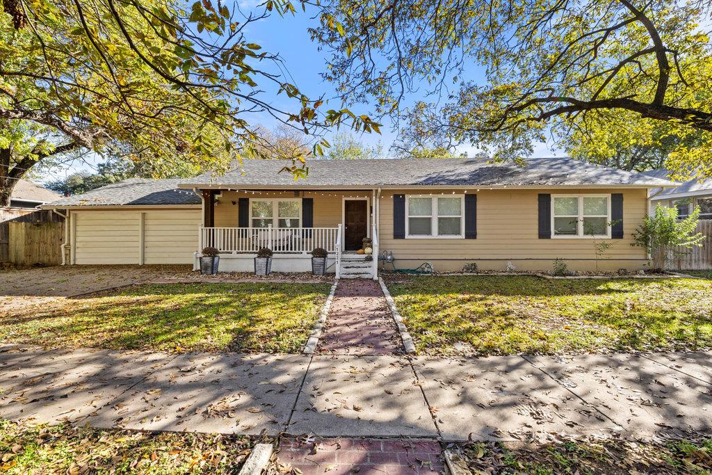 1221 Austin Ave