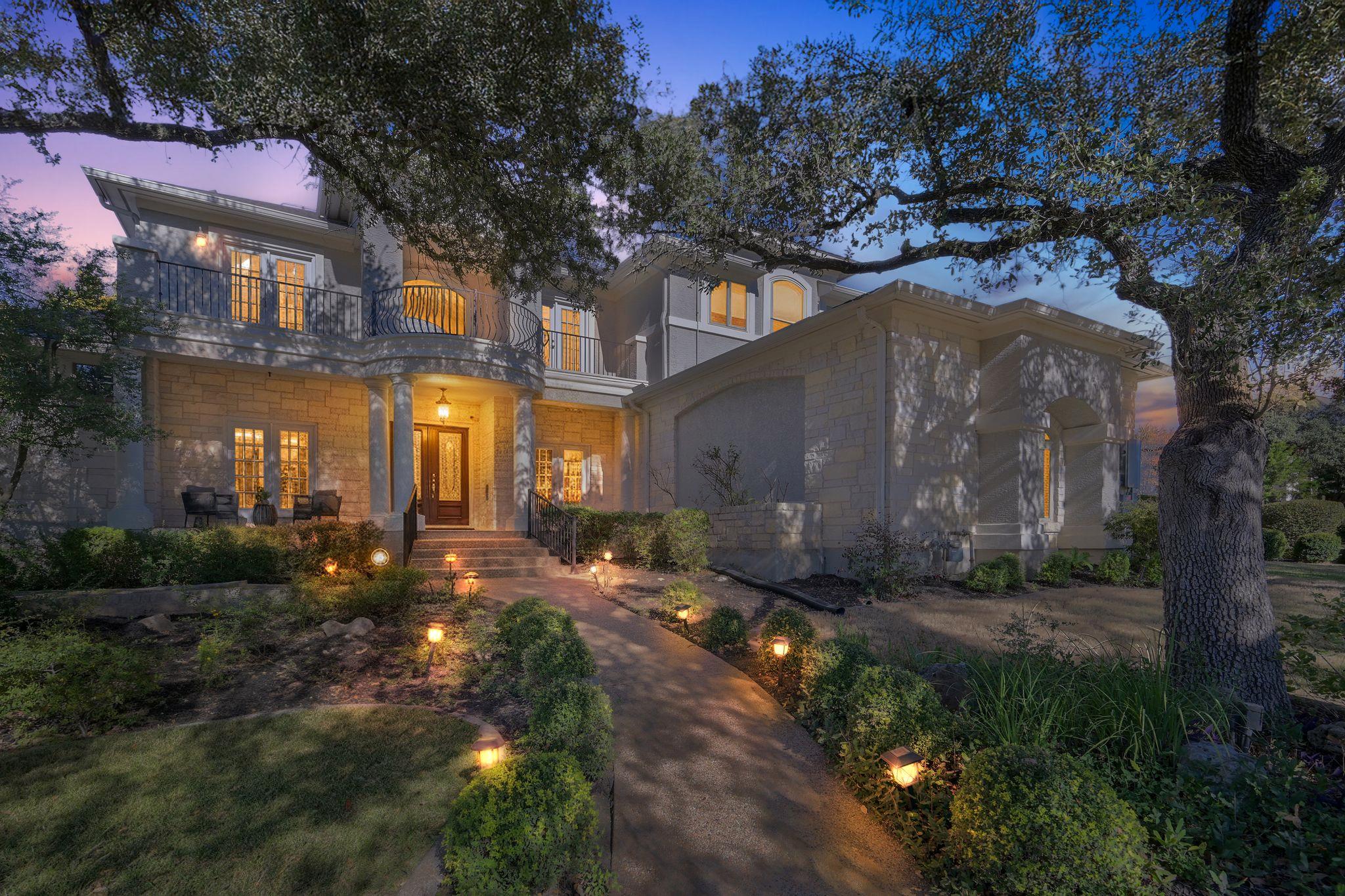 9808 Tree Bend Cv
