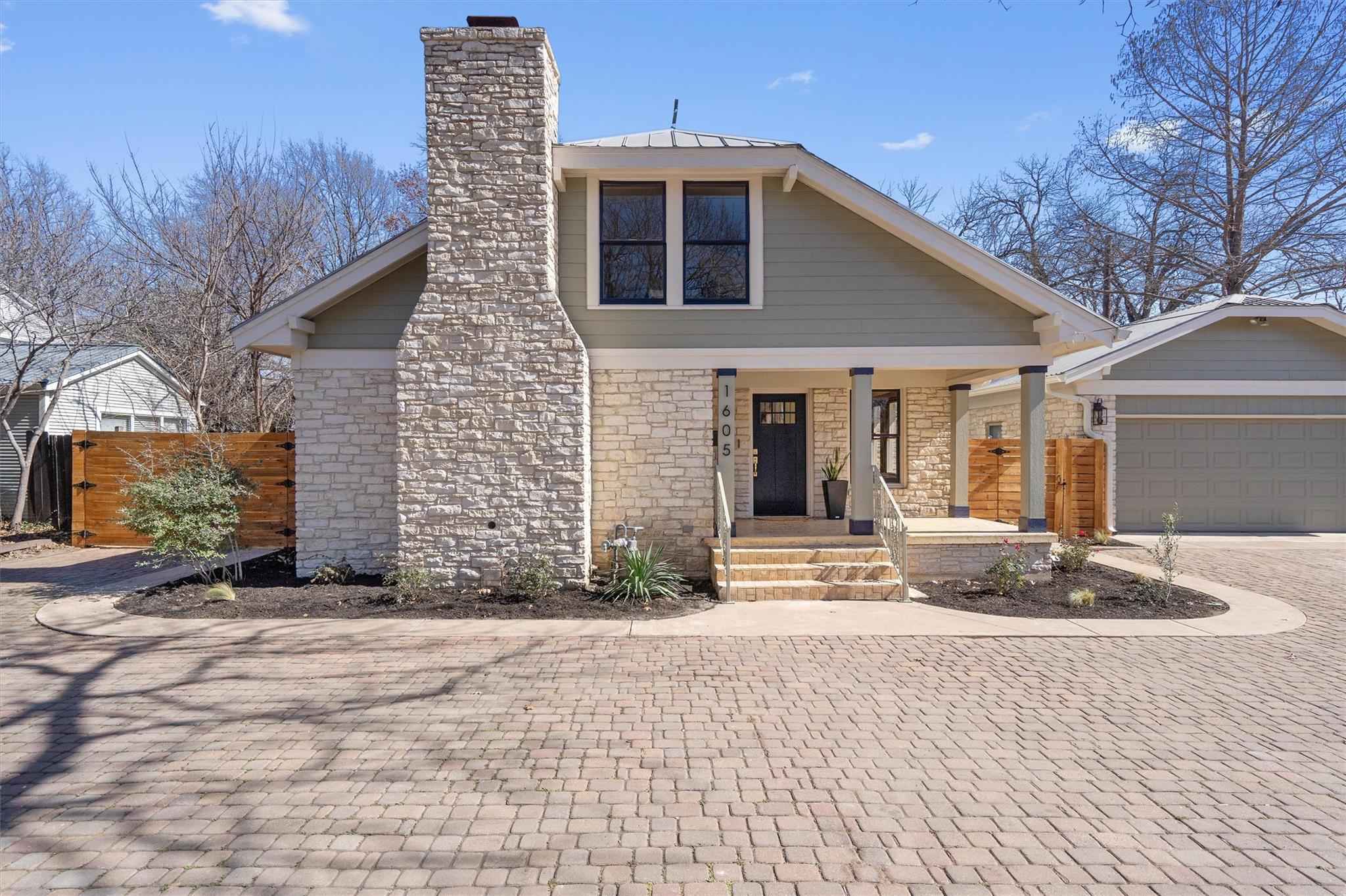 1605 Austin Ave
