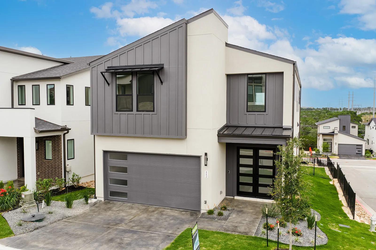 112 Pennybacker Ln