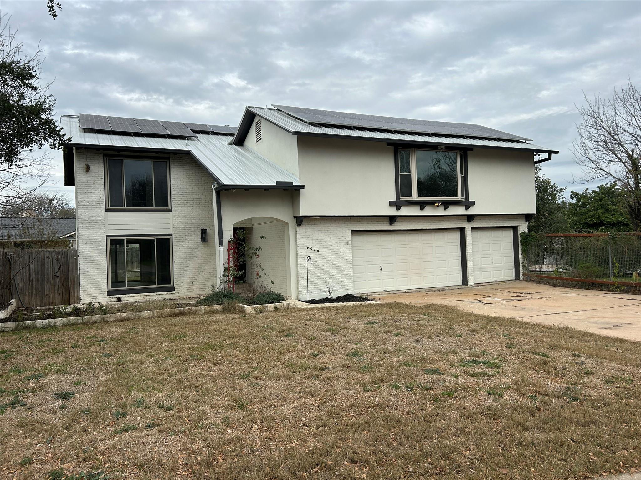 9010 Quail Creek Dr