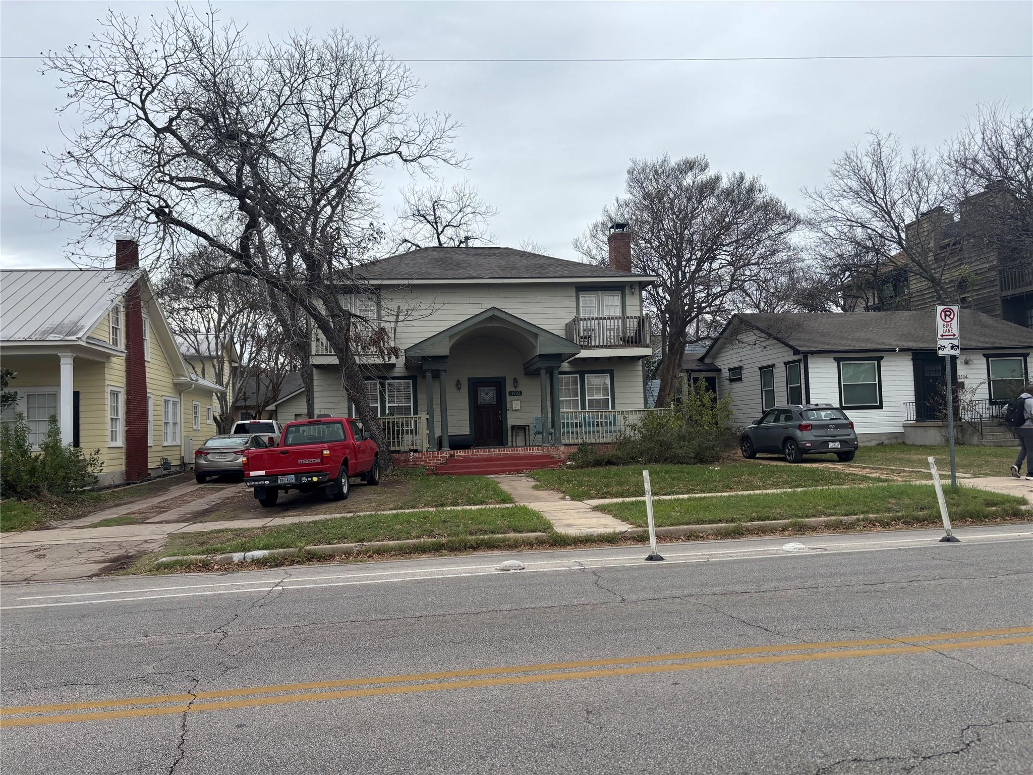 3502 Speedway
