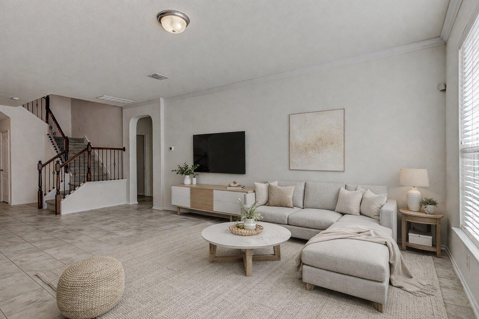 339 Alamosa Dr
