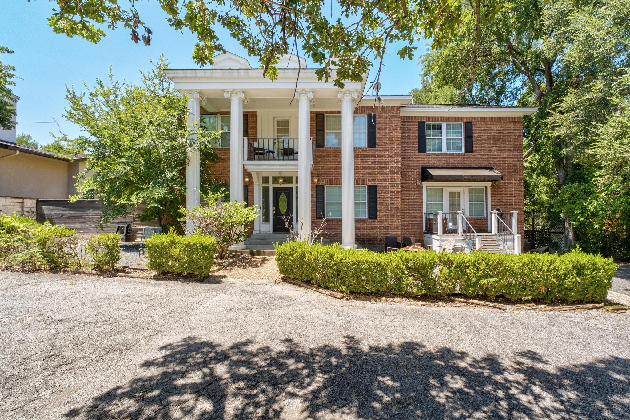 2413 Enfield Rd