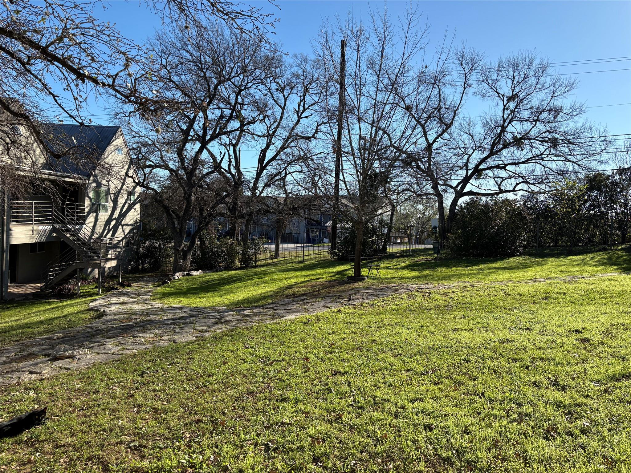 1514 Parker Ln