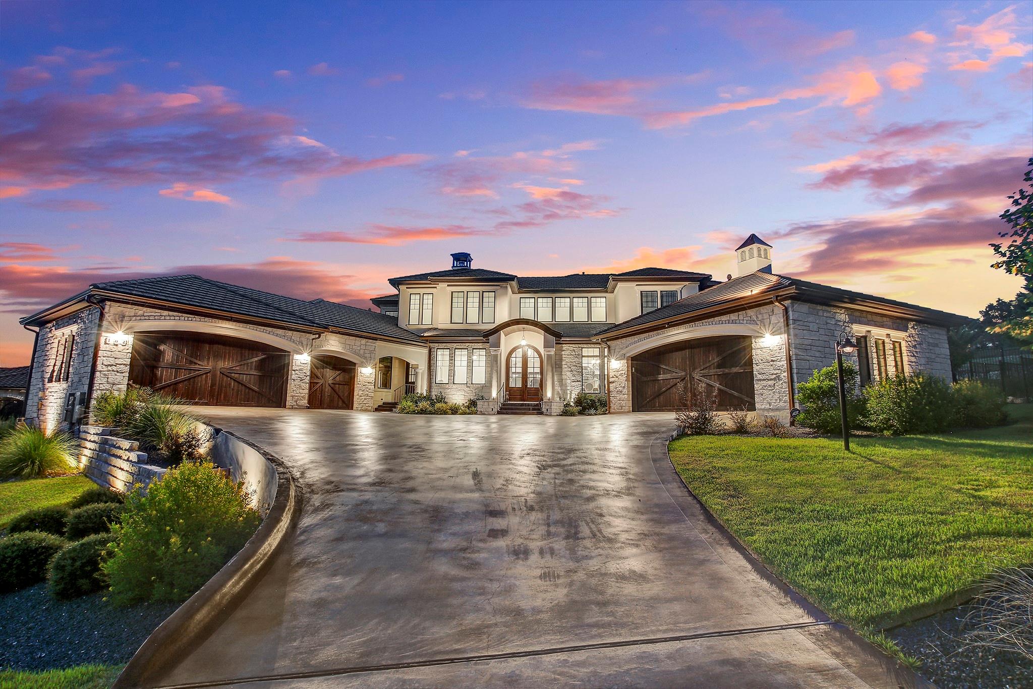 102 Canyon Turn Trl