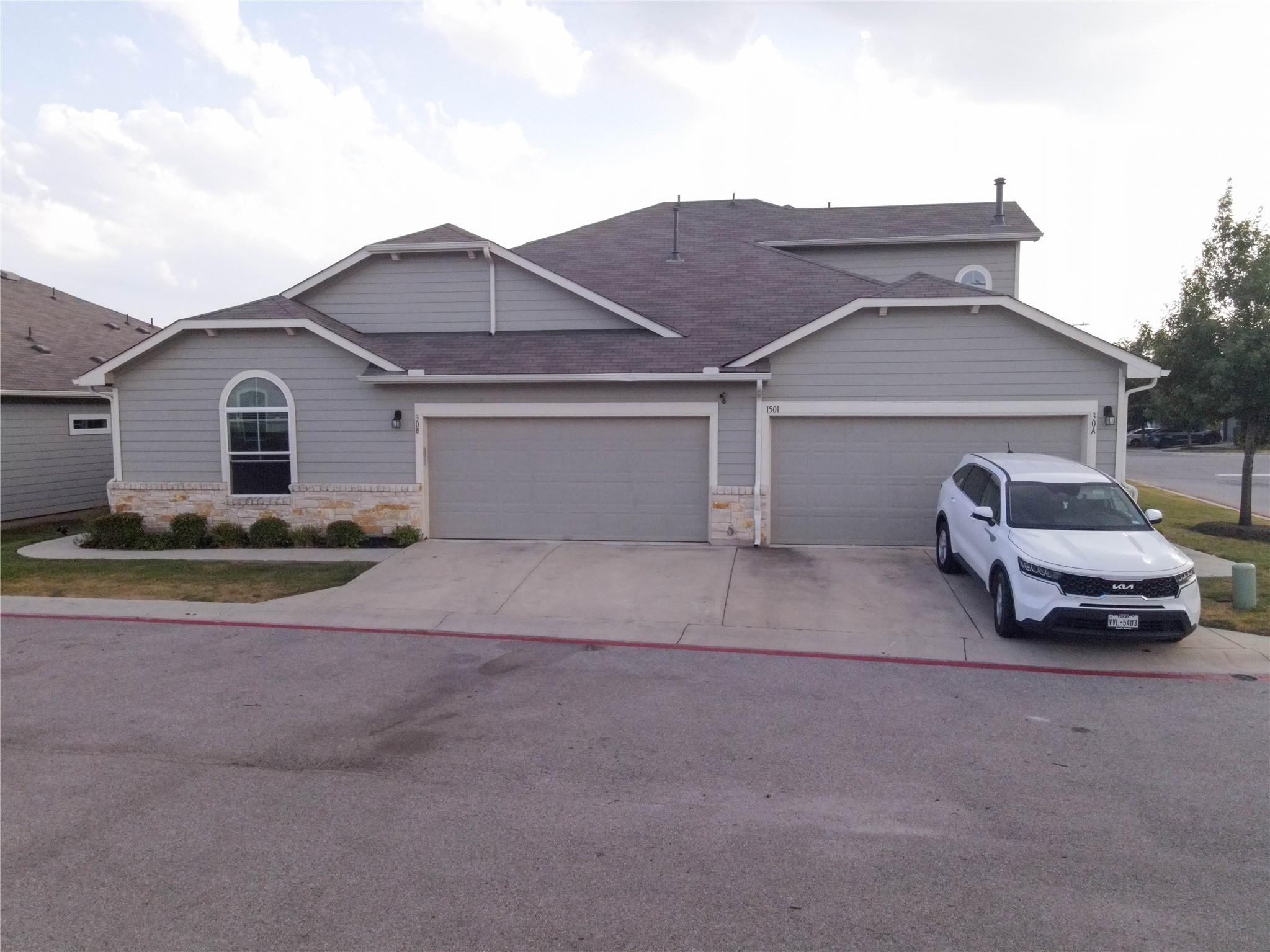 1501 Gropius Ln