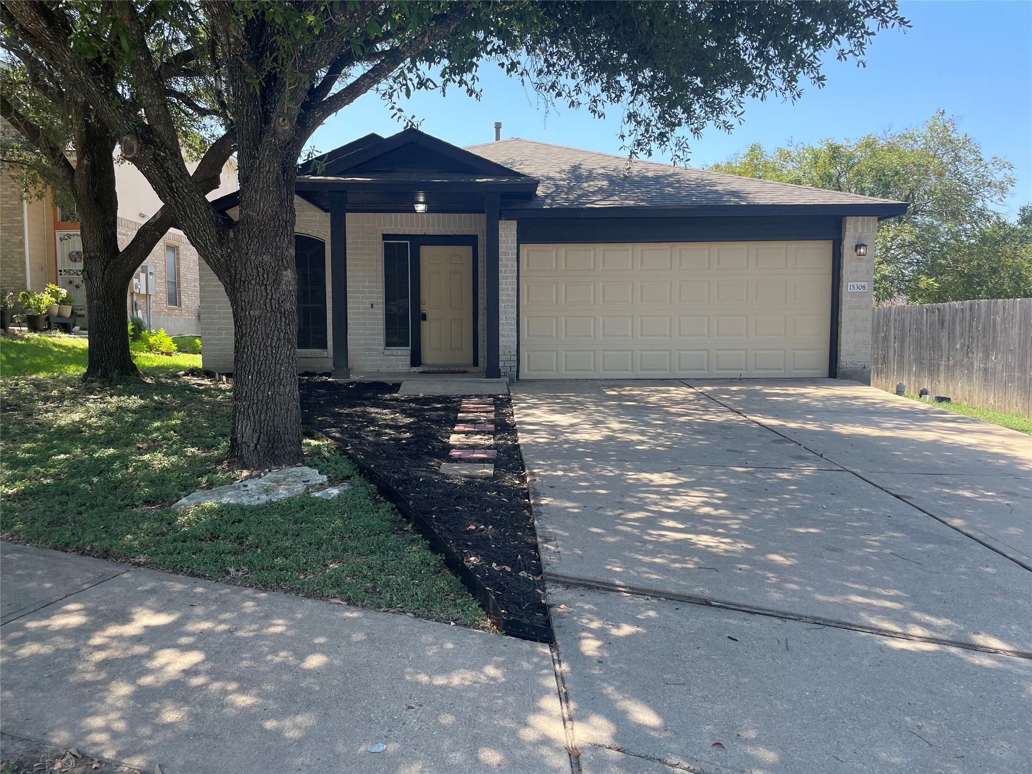 15308 Sarahs Creek Dr