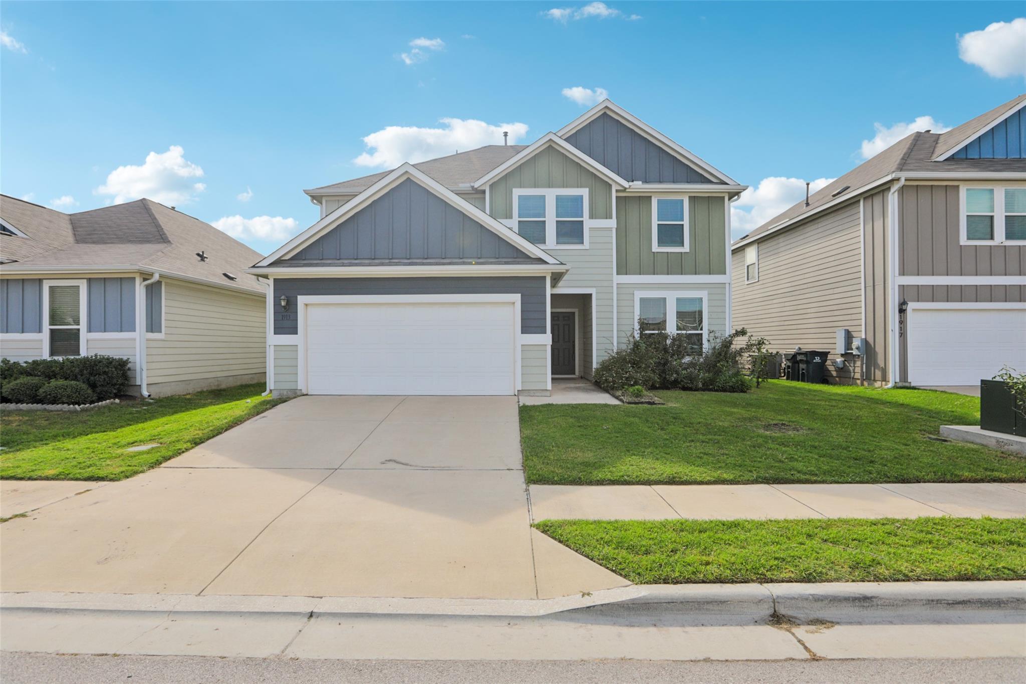 1913 Jacey Way