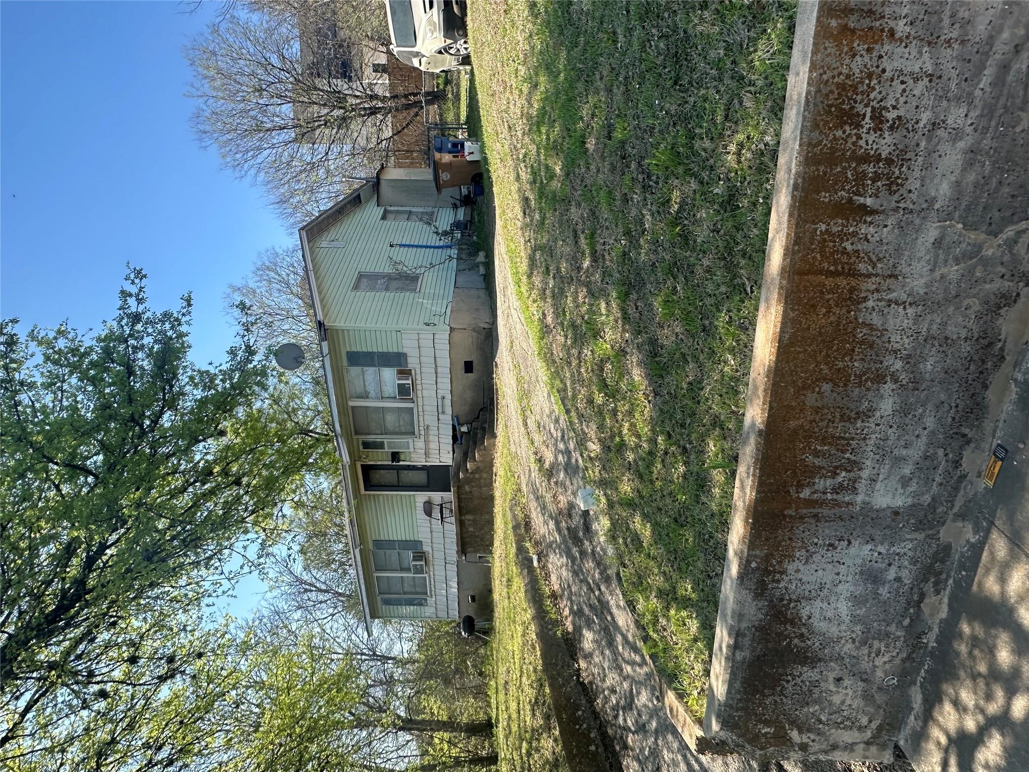 5003 Heflin Ln