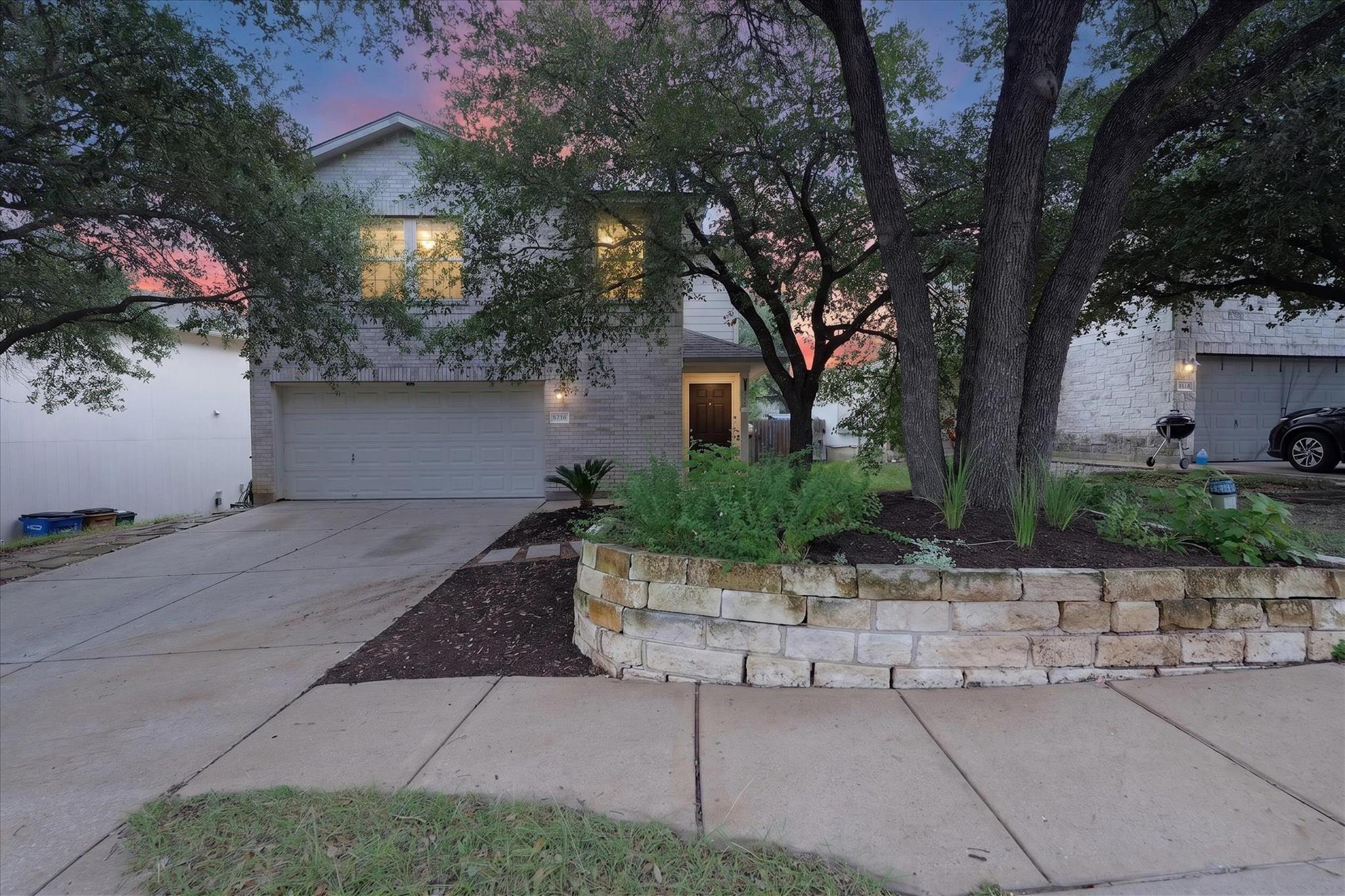 8716 Davis Oaks Trl