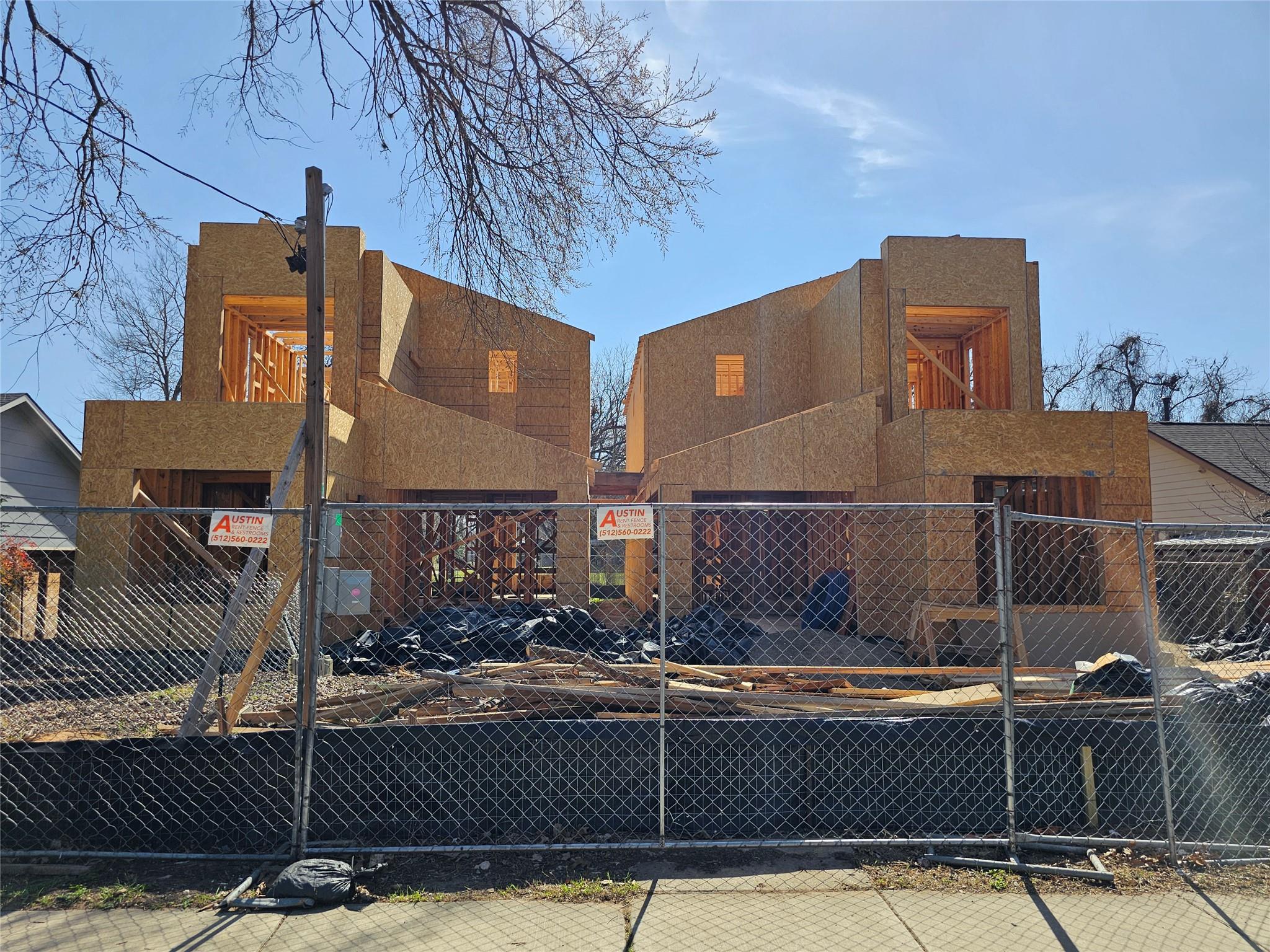 3309 Goodwin Ave