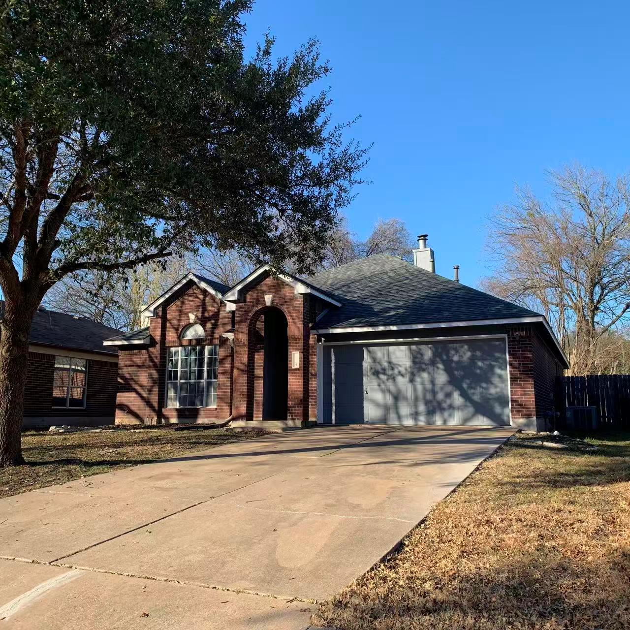 1114 Blue Fox Dr