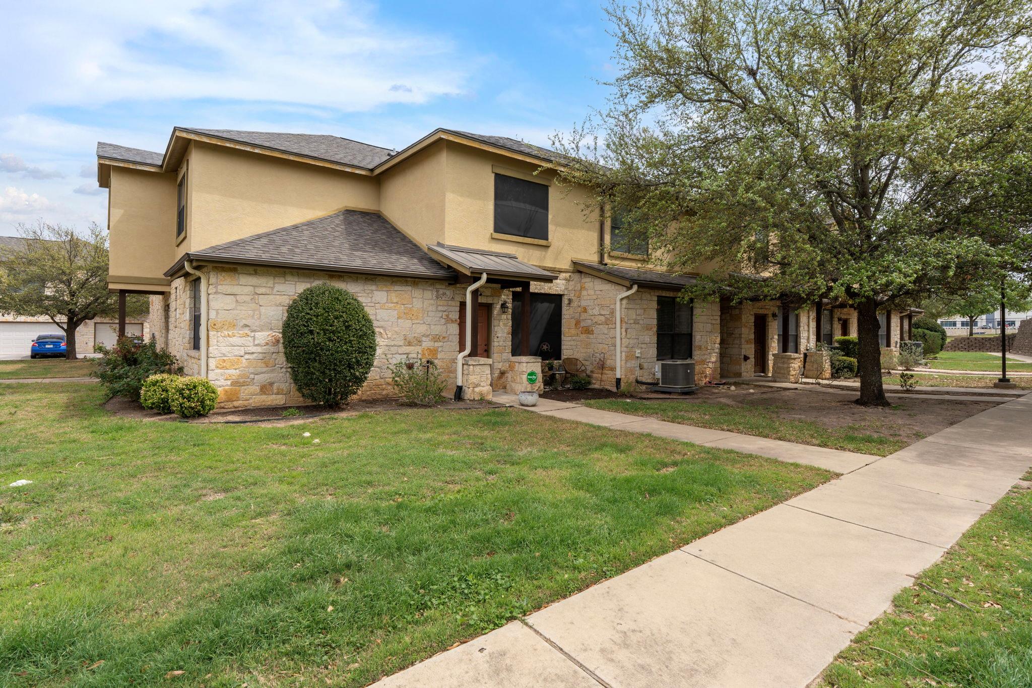 2101 Town Centre Dr