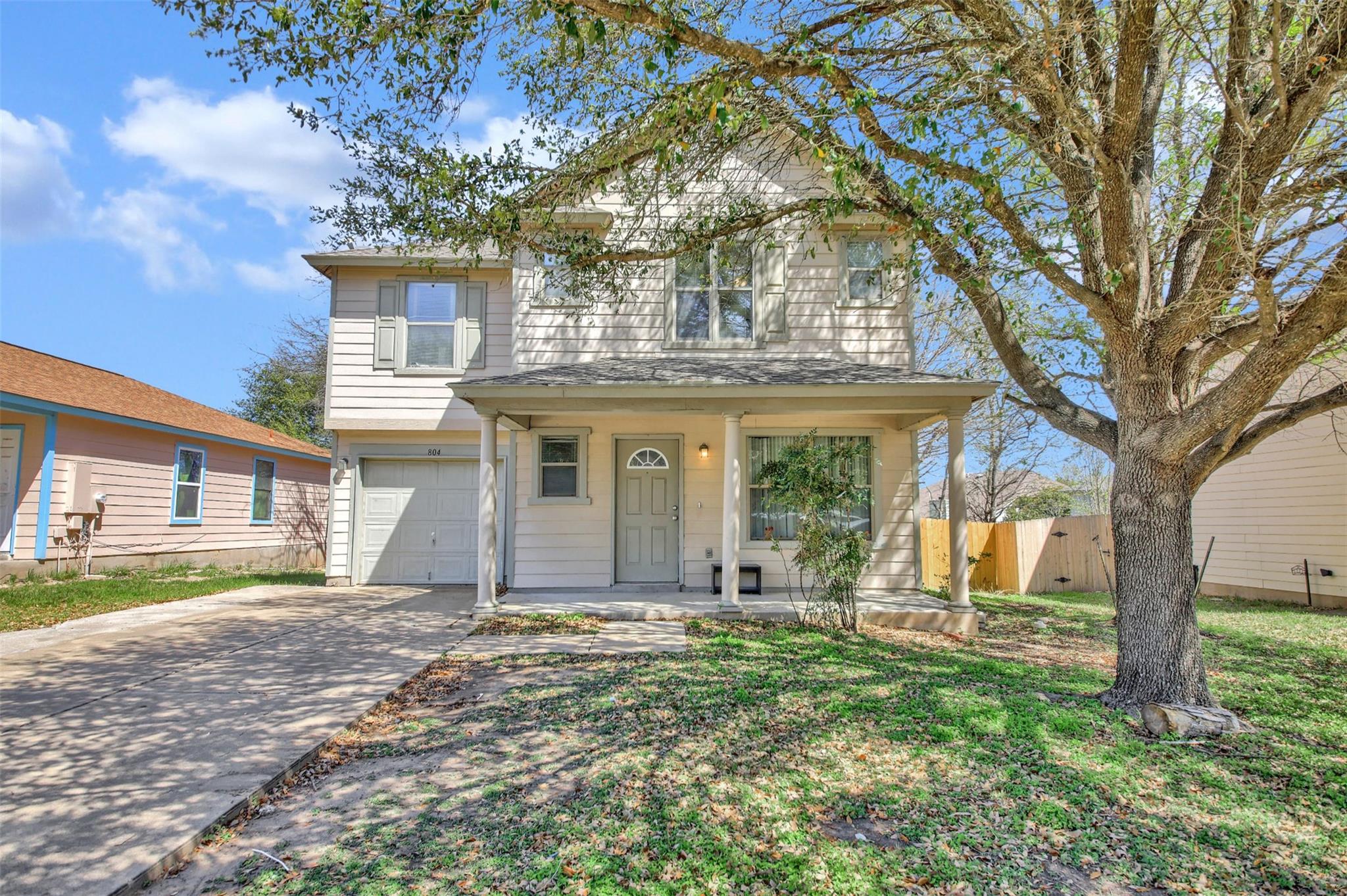 804 Dawlish Dr