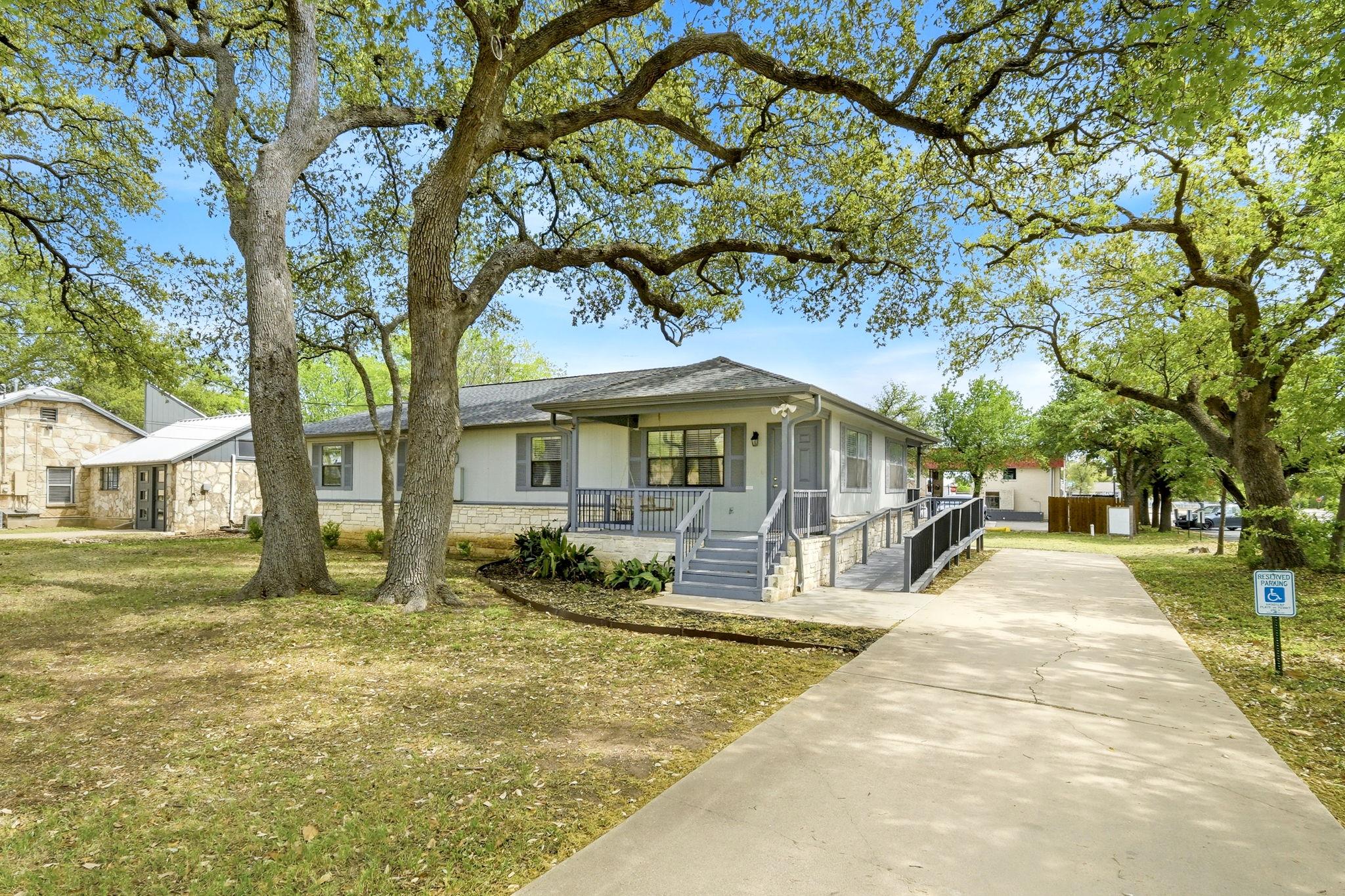 403 Anderson Ave