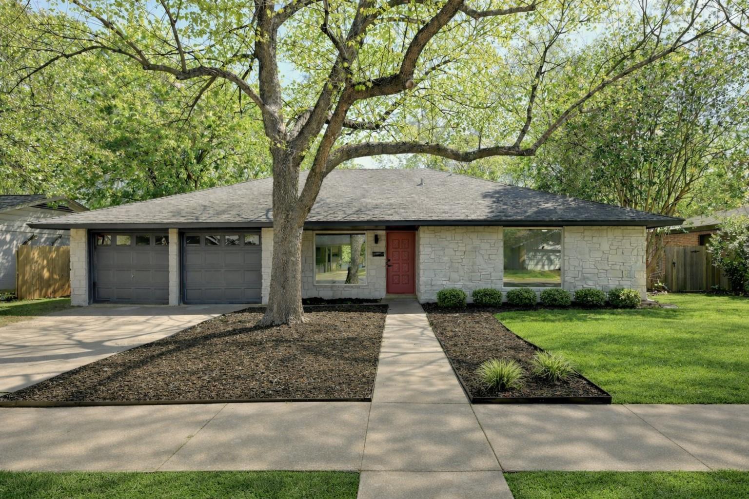 9801 Oak Hollow Dr