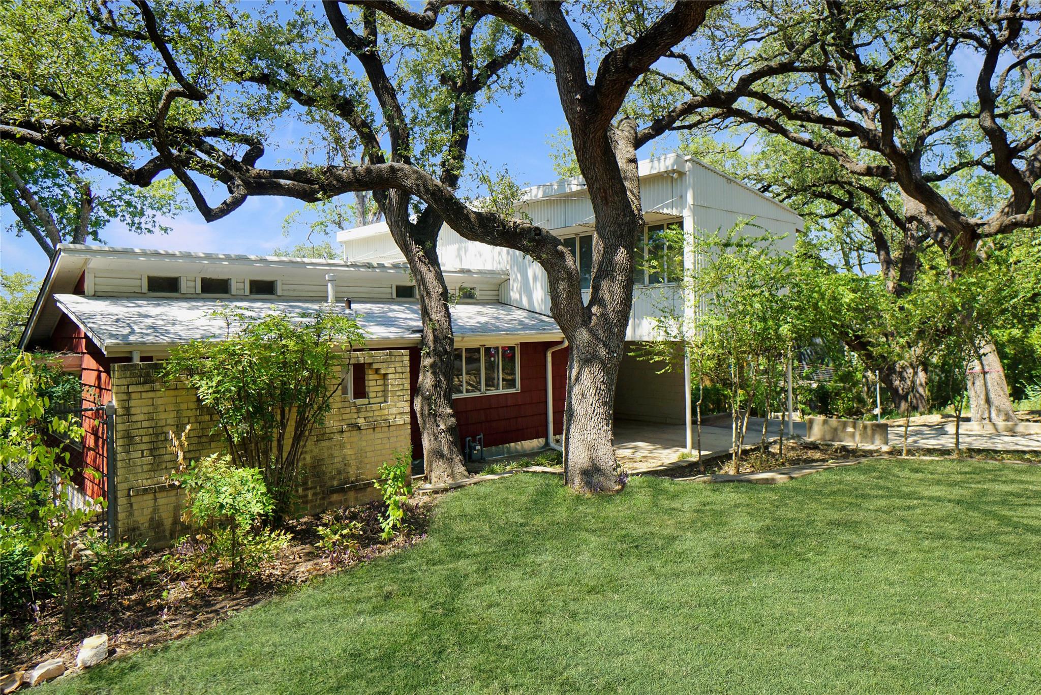 1806 Alta Vista Ave