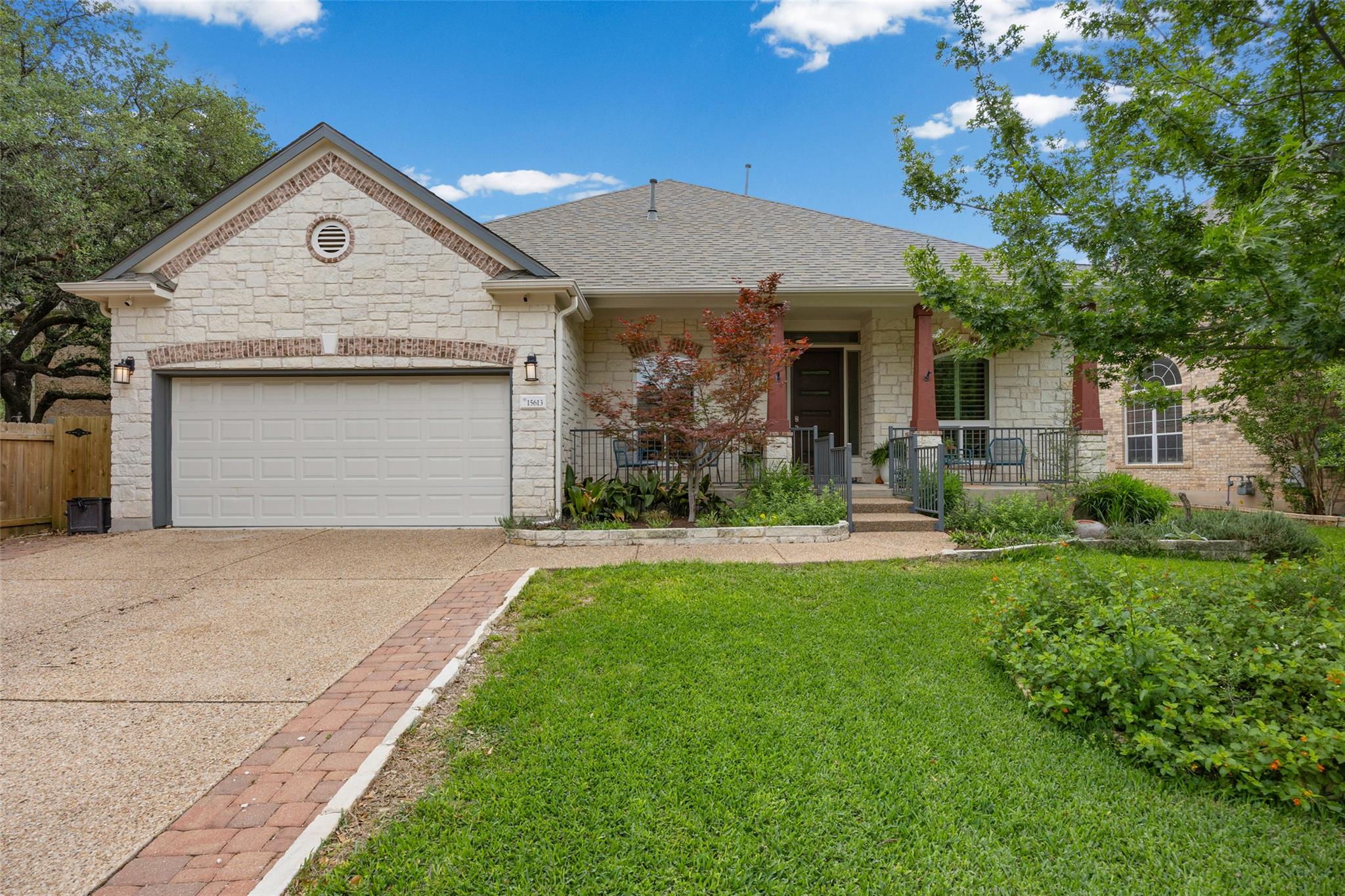 15613 Echo Hills Dr