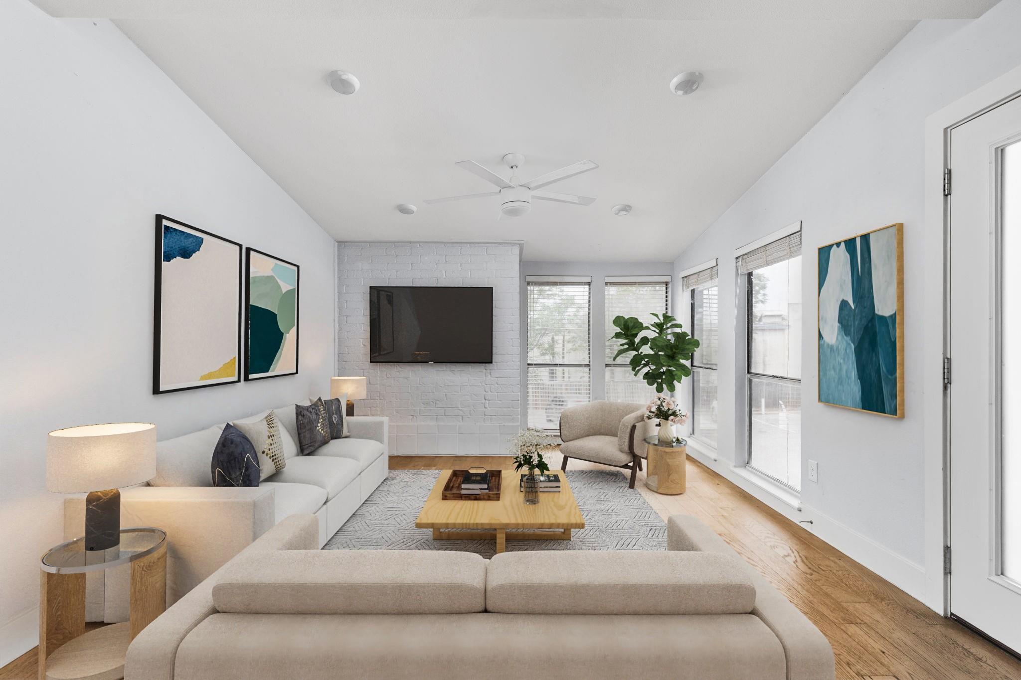 909 Reinli St
