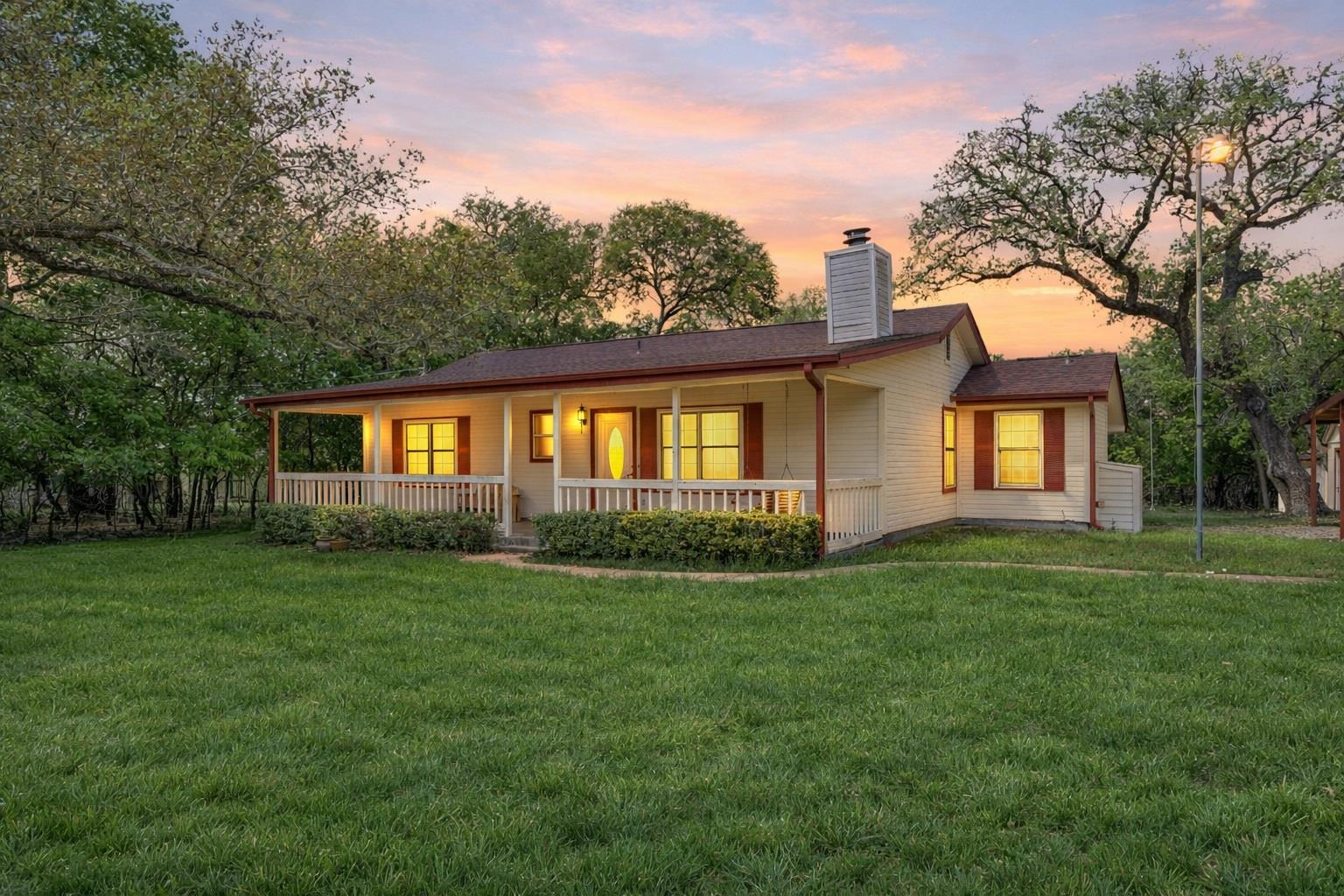 10706 Creek View Dr