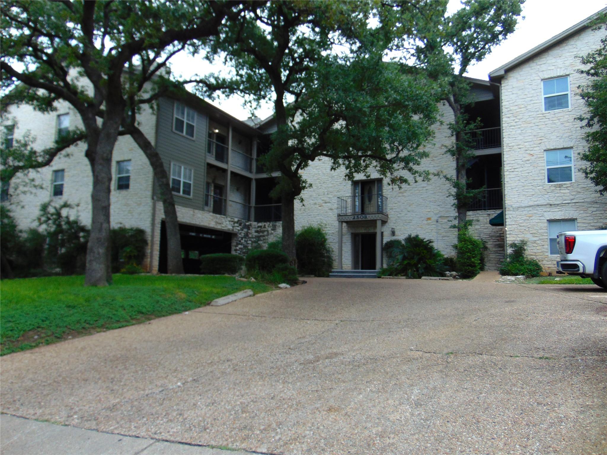 2508 Enfield Rd