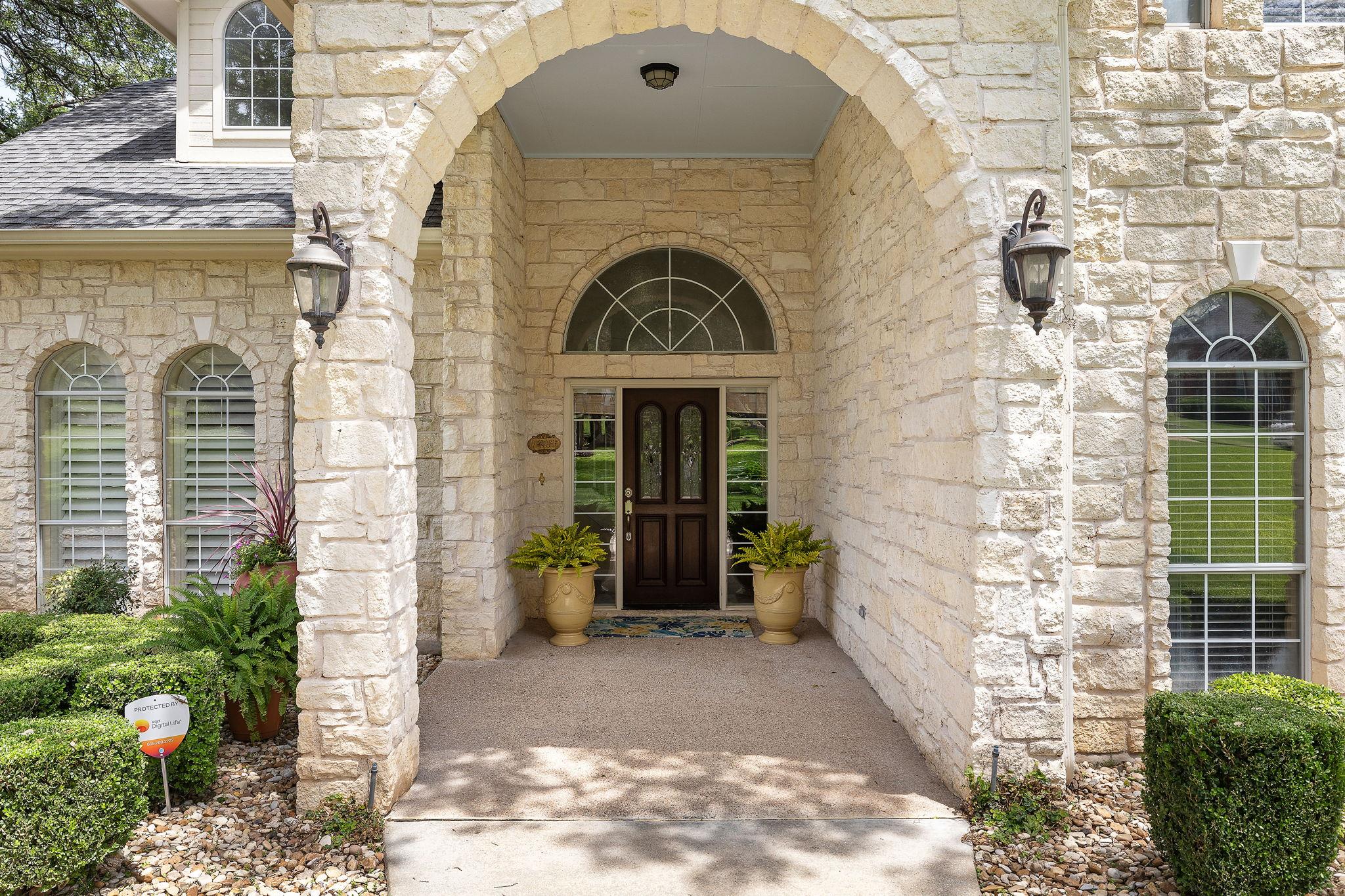 2929 Cedar Crest Cir