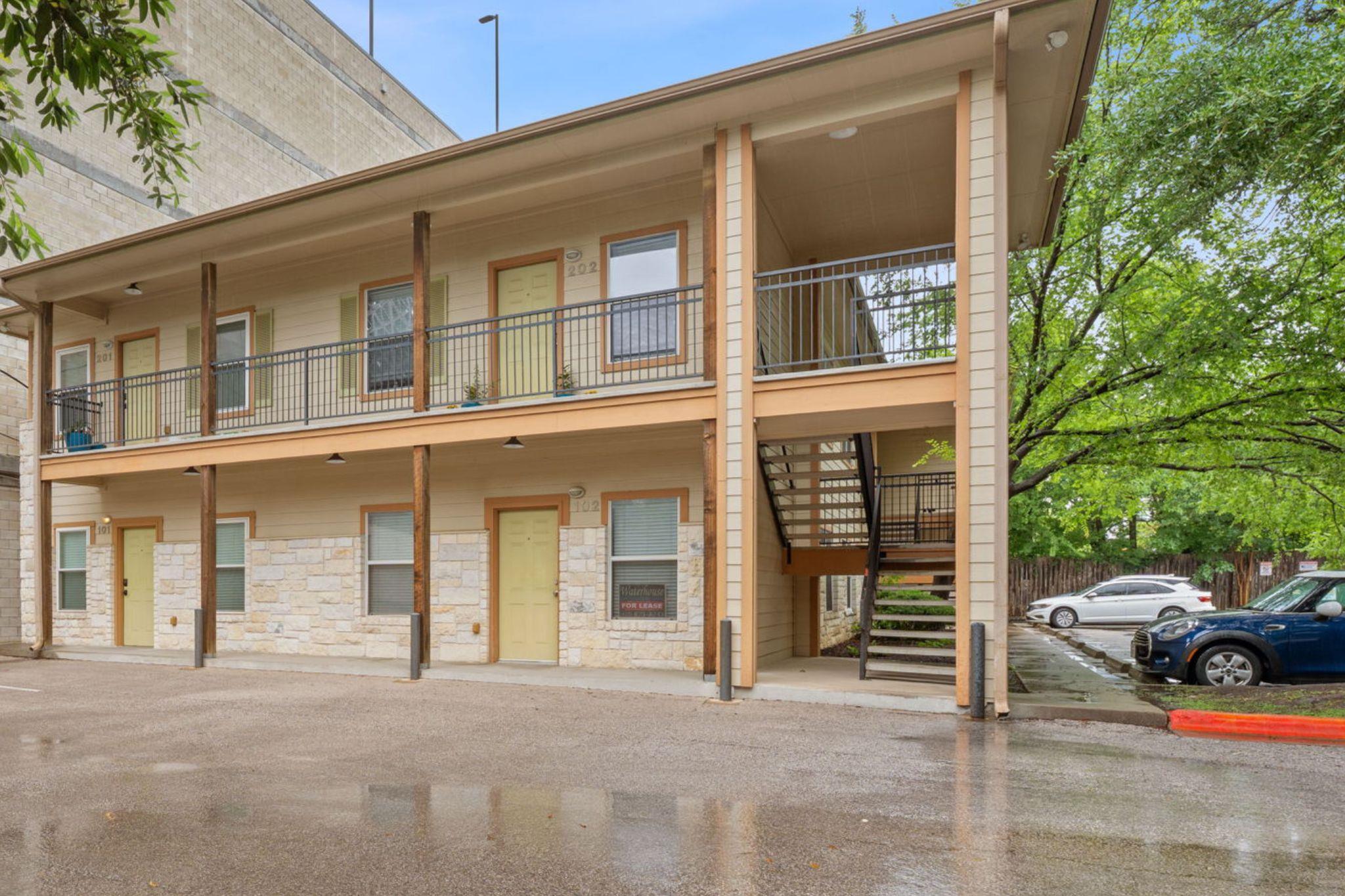 2106 Cullen Ave