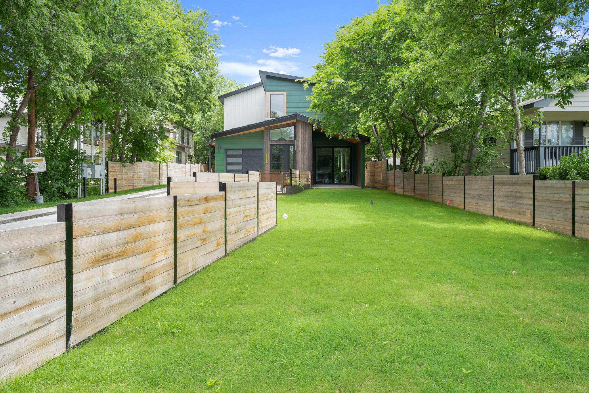 5511 Joe Sayers Ave