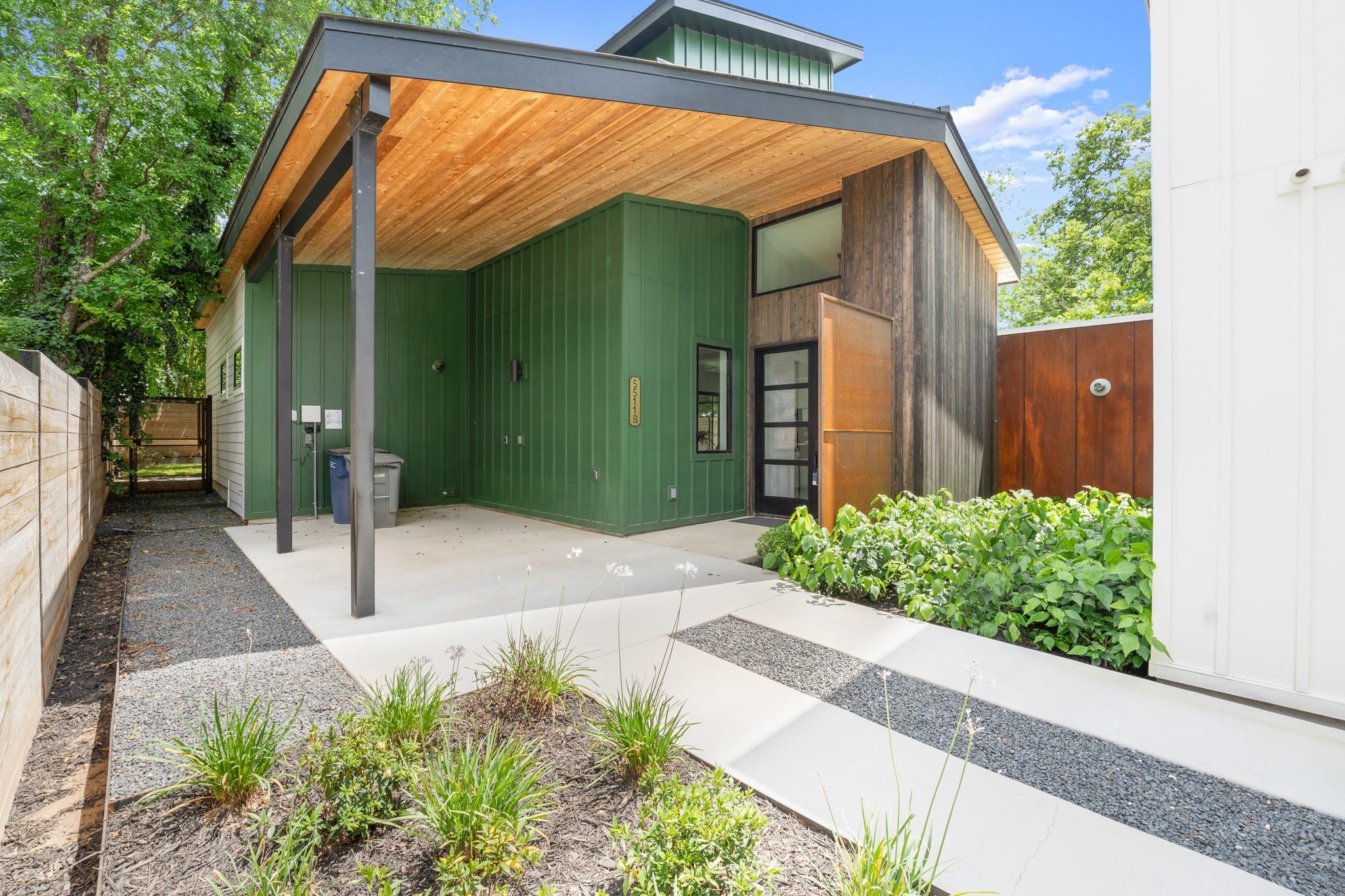 5511 Joe Sayers Ave