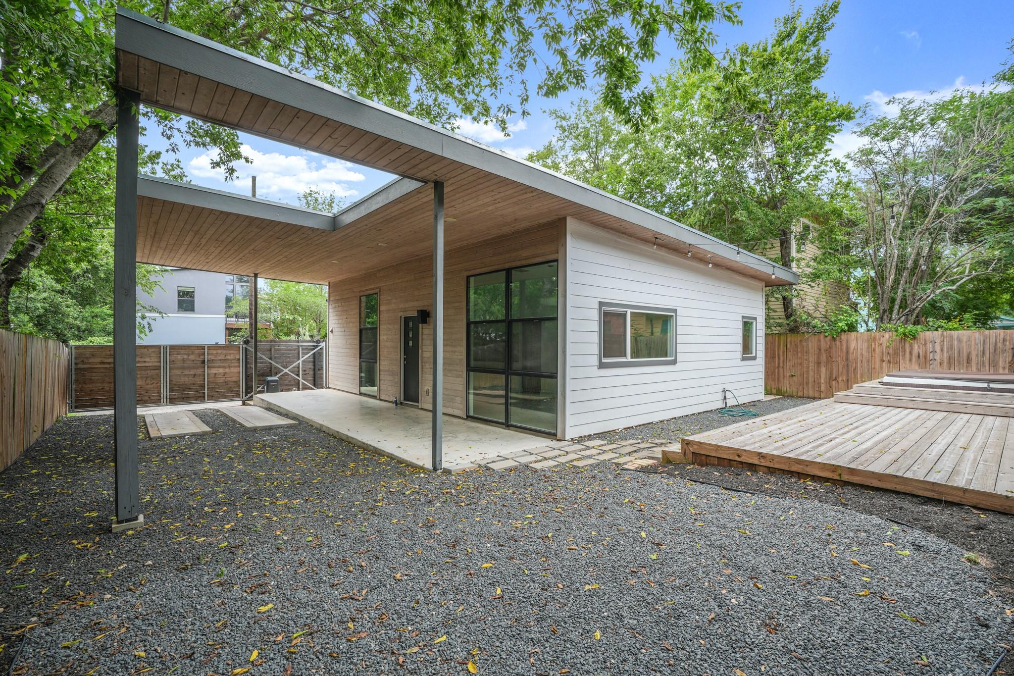 2103 14th St