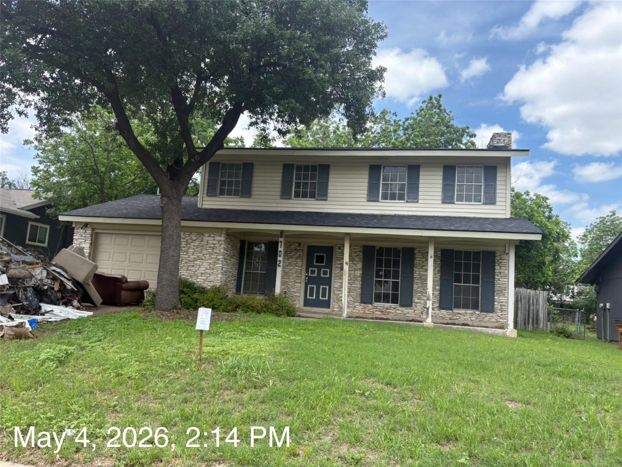8702 Bridgeport Dr