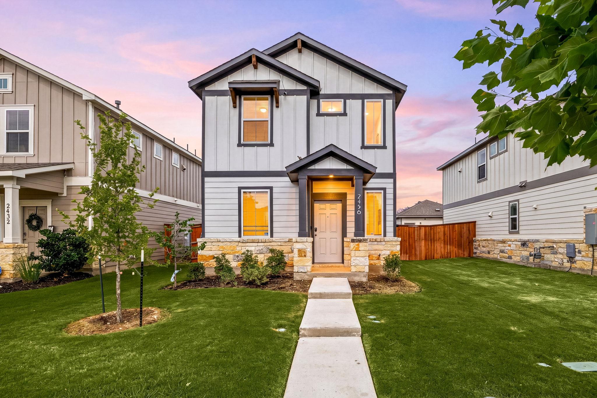 2456 Jack Nora Way
