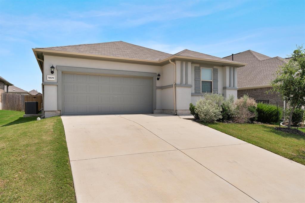 5809 Bellissima Way