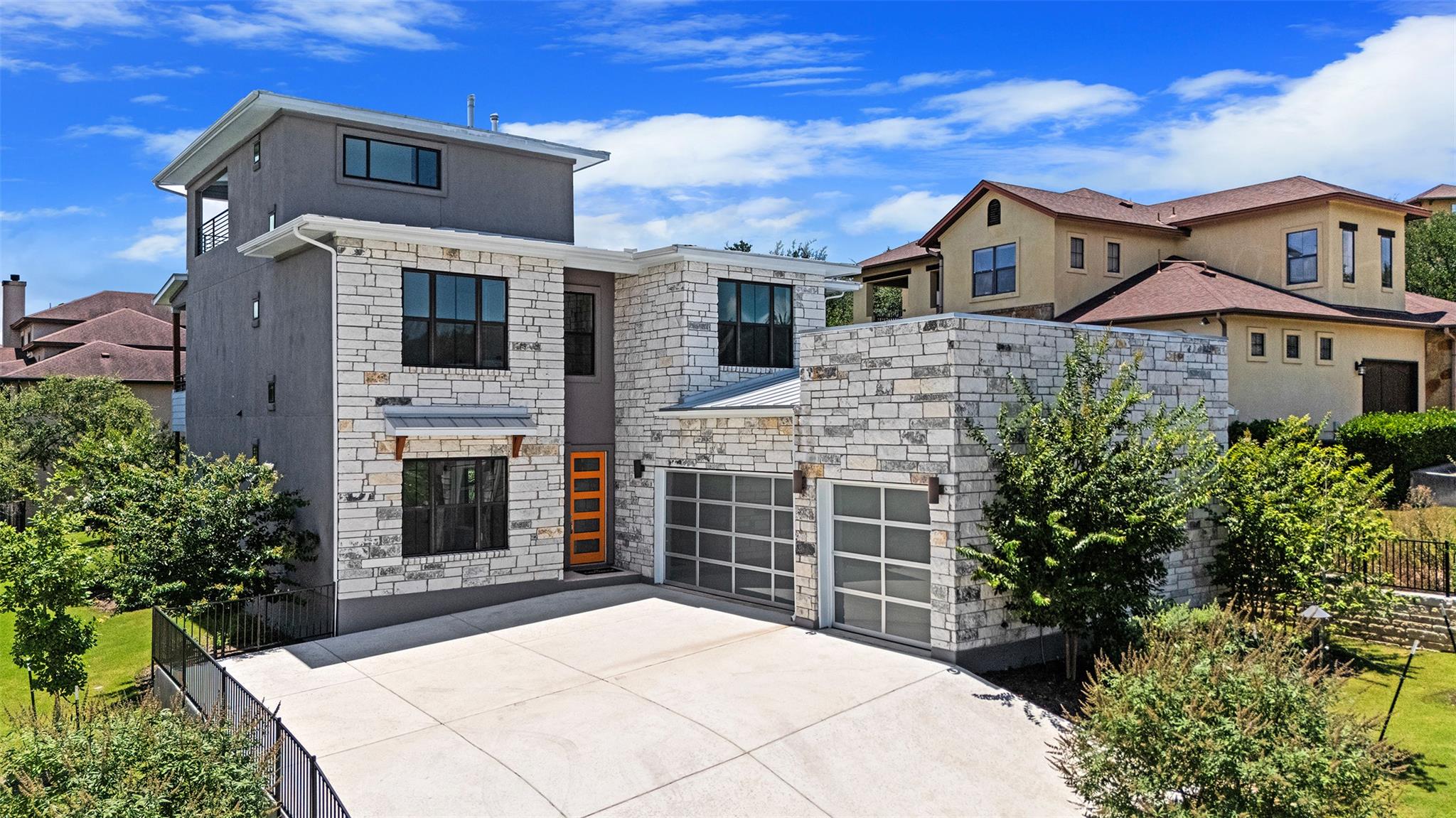 15087 Dorothy Dr