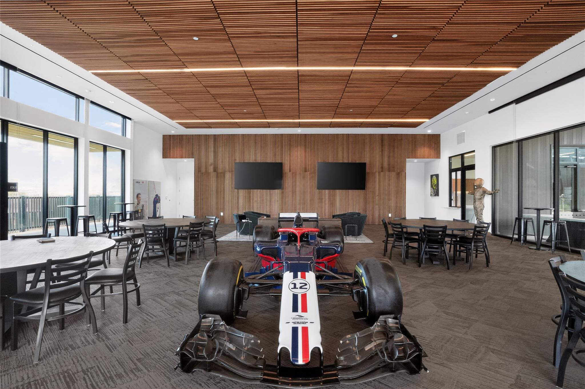 8001 Circuit of the Americas Blvd