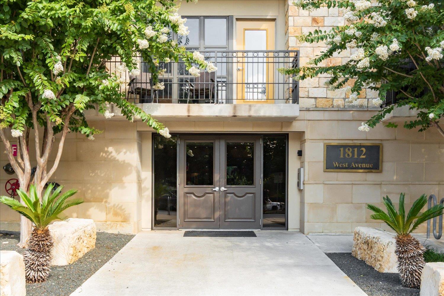 1812 West Ave