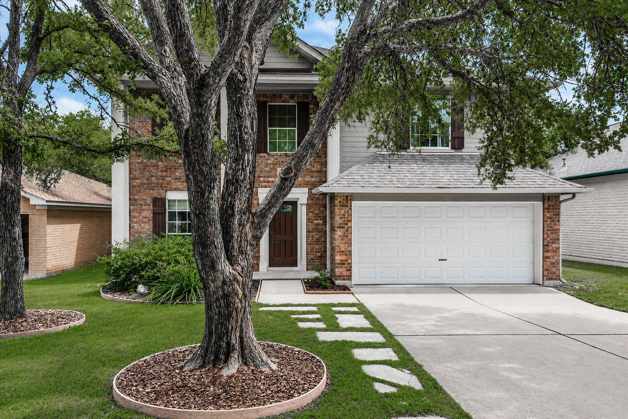 8303 Edgemoor Pl