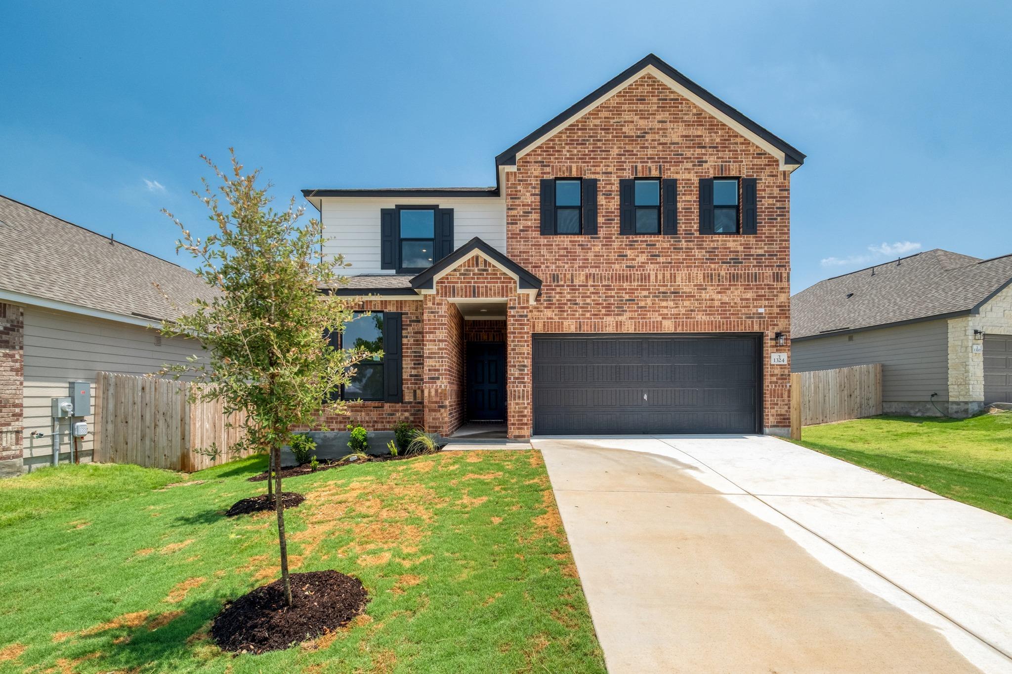 1324 Carriageway Dr
