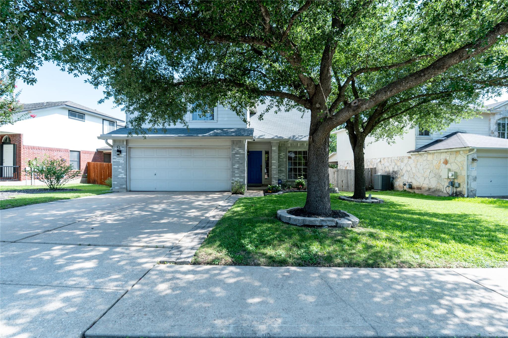 1005 Doras Dr