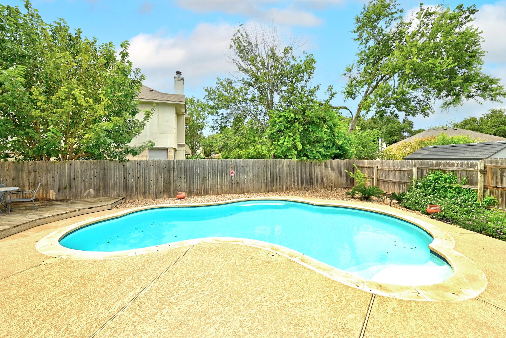 15525 OZONE Pl