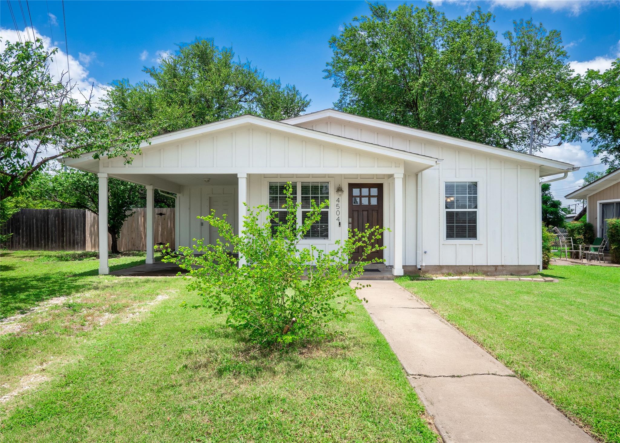 4504 Kitty Ave