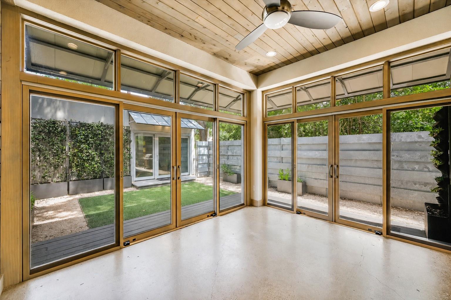 2822 Wooldridge Dr