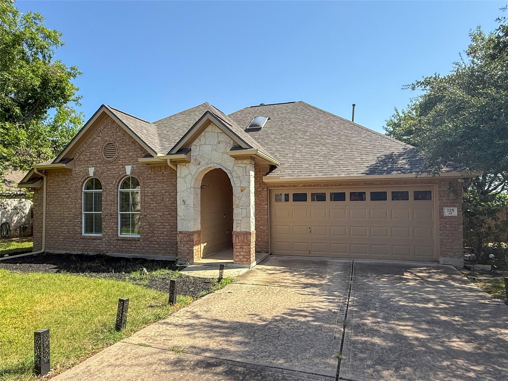 725 Botany Bay Cir